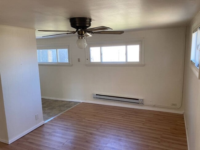 Photo - 1625 Navarre Rd SW