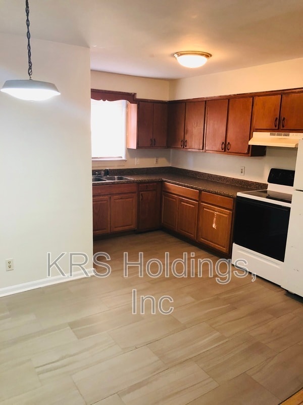 Building Photo - 2305 Wyoming Ave Unit A Rental