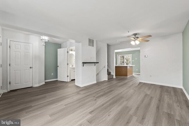 Photo - 703 Horse Chestnut Ct