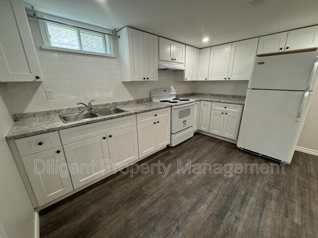 Photo - 2193 Springwood Rd