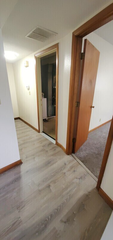 140 21st Ave SW Unit 2