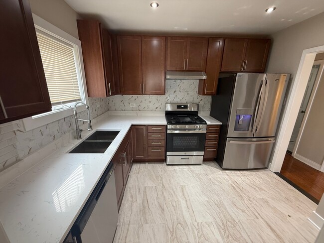 Photo - 10154 S Calumet Ave