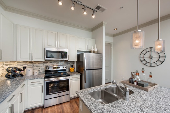 Photo - 2370 Main @ Sugarloaf