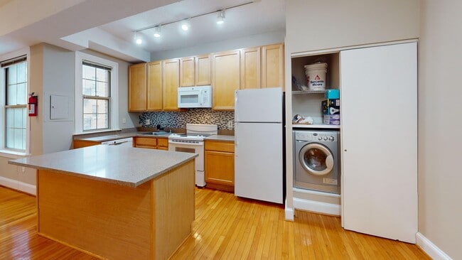 Photo - Columbia Heights Two Bedroom Apartment W/P...