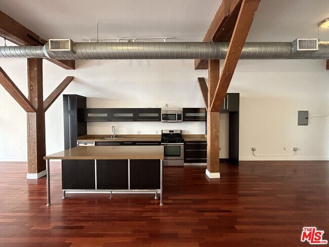 Photo - 652 Mateo St Unit 206