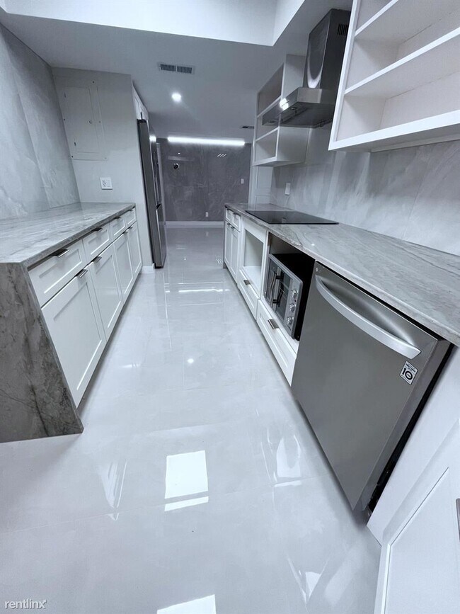 Photo - 2 br, 2 bath Condo - 1731 Presidential Way... Unidad Apt C203