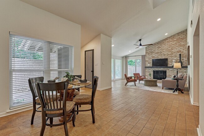 Photo - 2351 W Settler's Way