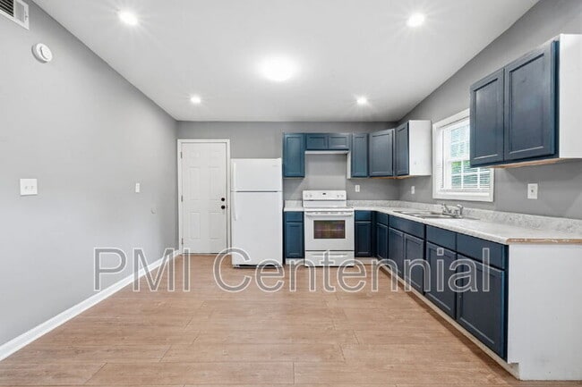 Photo - 2800 Grand Ave SW