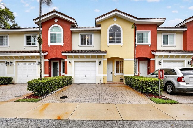 Building Photo - 5337 SW 40th Ave
