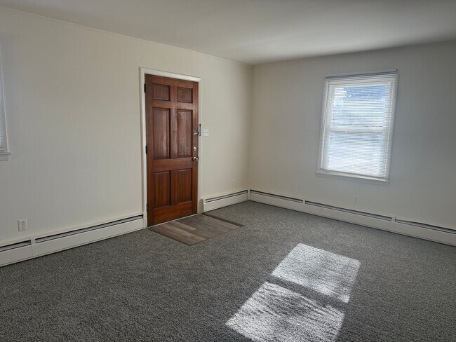 Photo - Adorable Duplex with New Flooring! - Lawnc...
