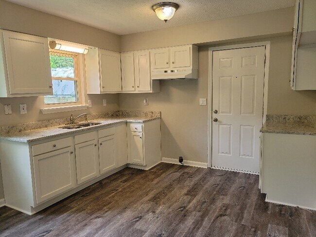Kitchen has appliances - not shown - 8323 Roseborough Rd