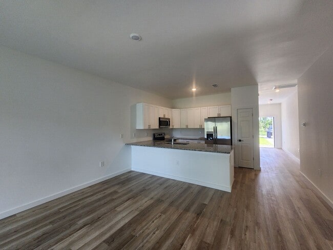 Photo - 737-739 Meadow Rd Unit 737 Meadow Rd