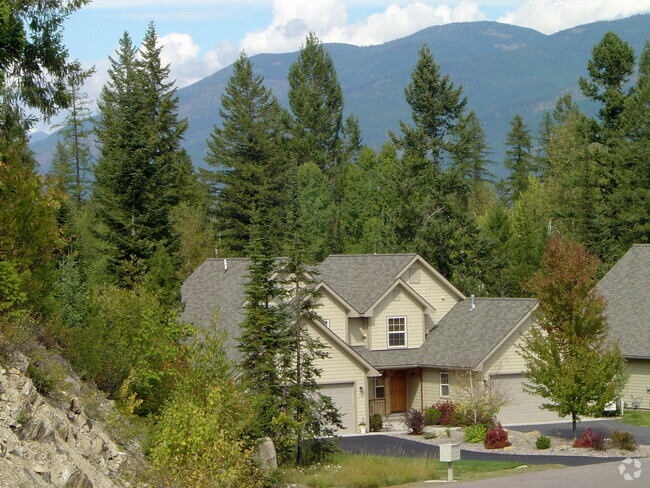 Building Photo - Fabulous Townhome Near Grouse Mountain Lodge