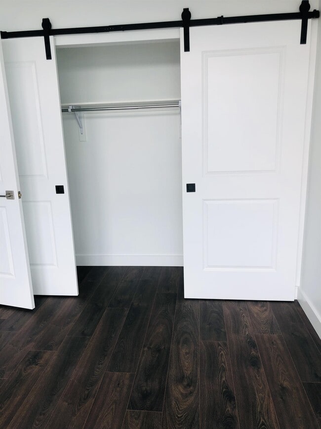 Photo - 50-650 Grand Ave S