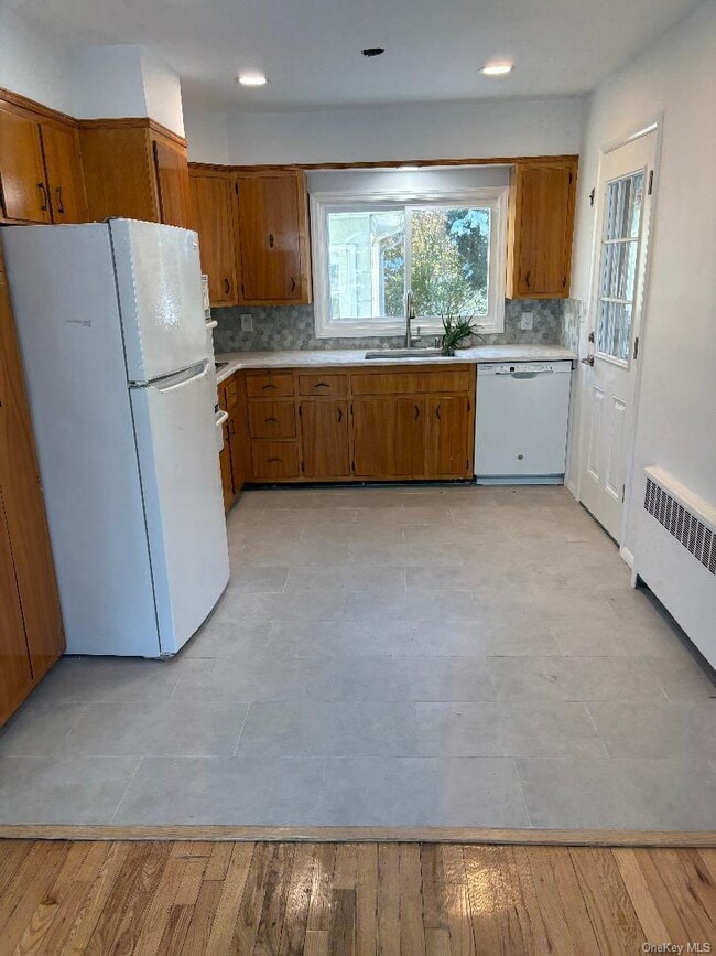 Photo - 166 Franklin Blvd