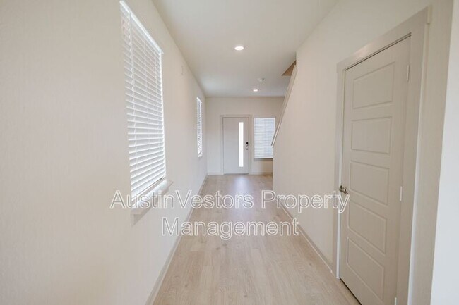 Photo - 413 Millbrook Blvd