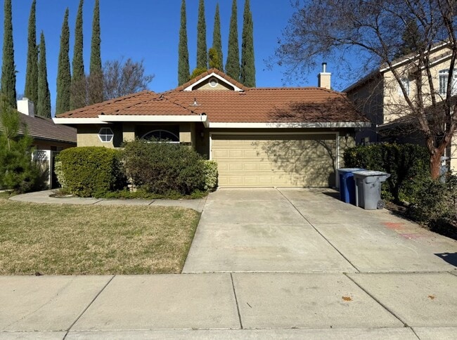 Photo - Adorbs 3/2 available NOW!!!