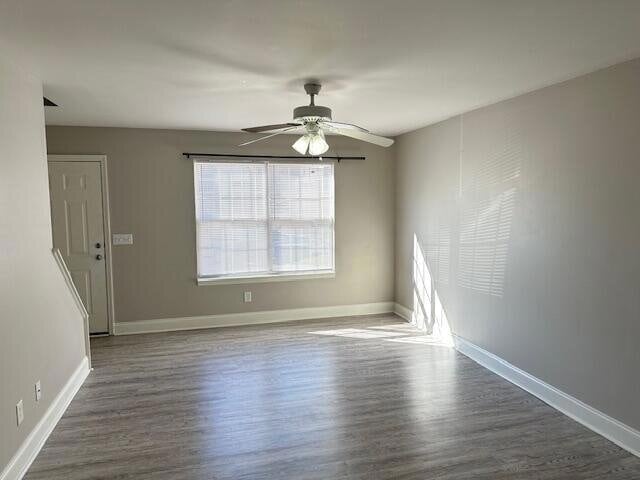 Photo - 2997 Landmark Ct NE