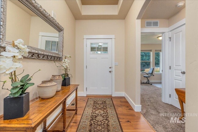 "Charming 3-Bedroom Home with 2 Full Baths in Boise's Sought-After West Dover Heights!"