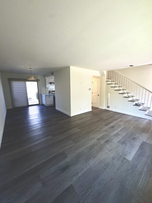 1st floor - 8750 1/2 Wyngate St