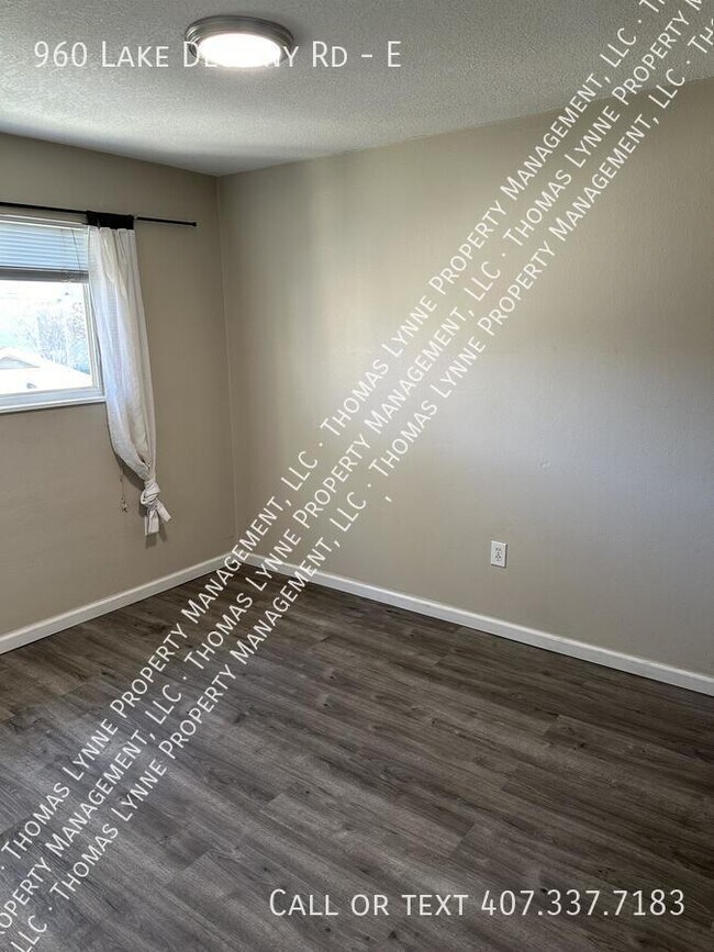 Photo - 960 Lake Destiny Rd