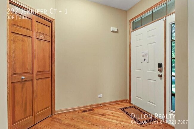 Photo - 292 Jennifer Ct Townhome