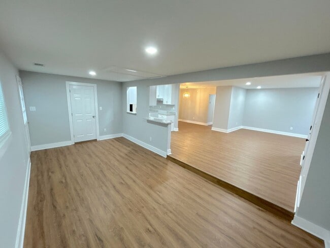 Photo - 1326 Whitewater Rd