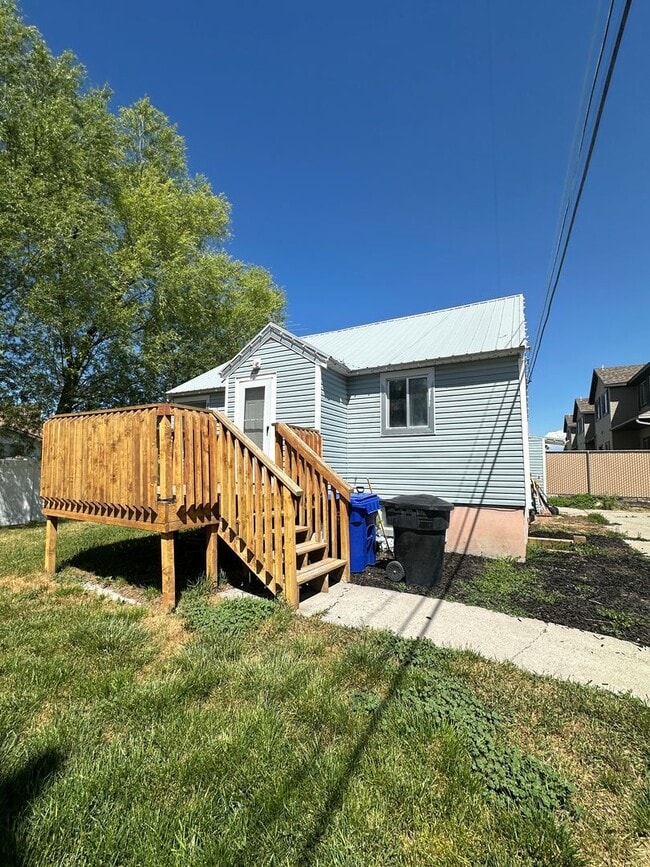Photo - O7RT Unit #1 (Upstairs)