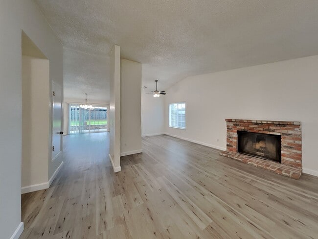 Photo - Freshly Remodeled 4/2 House in Oakley Available Now!