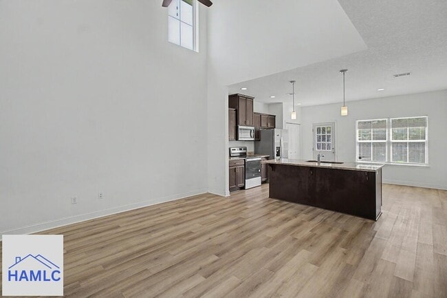 Photo - 881 Grayson Ave