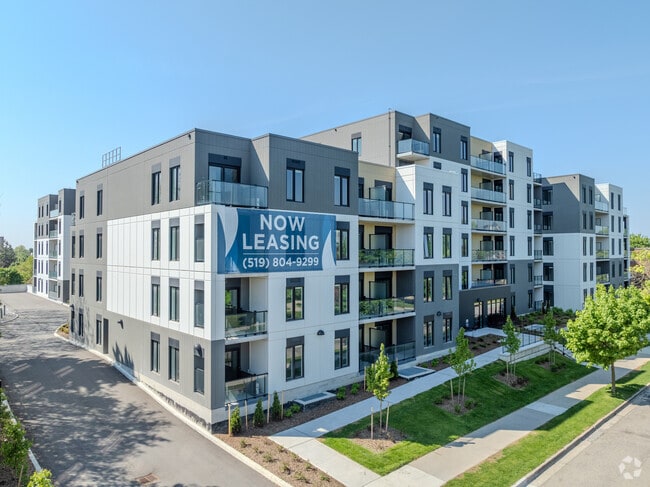 Building Photo - The Winston