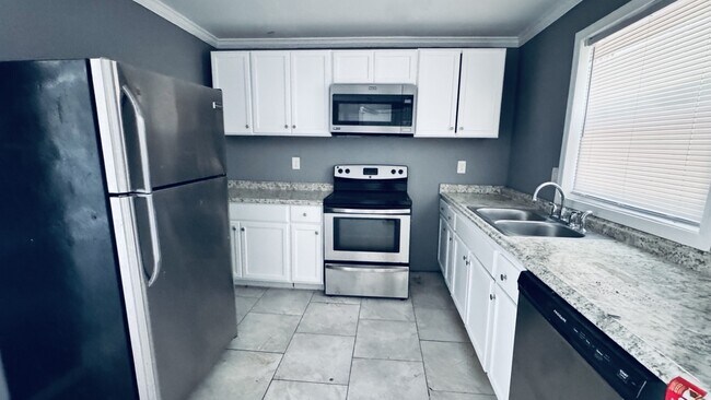 Photo - 811 Garden Walk Blvd Unit B