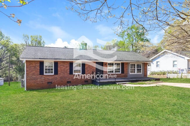 Photo - 300 Springwood Dr