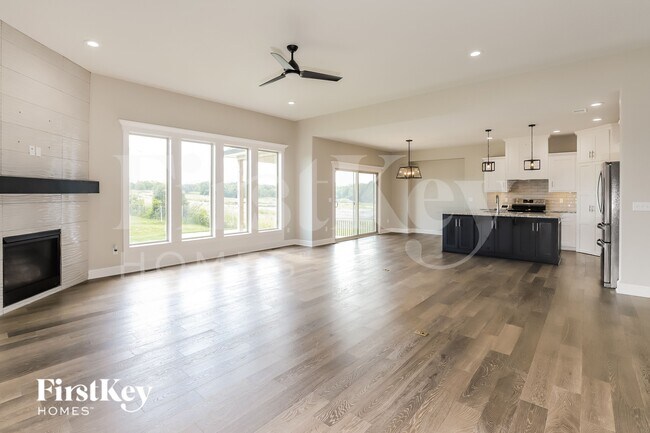 Photo - 2513 Windmill Dr
