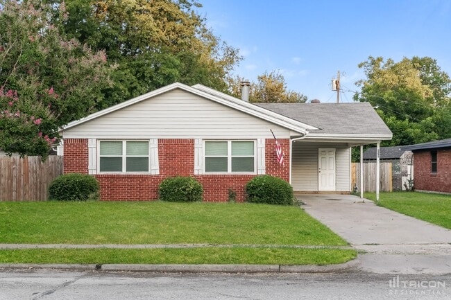 Building Photo - 930 Liberty Dr Rental