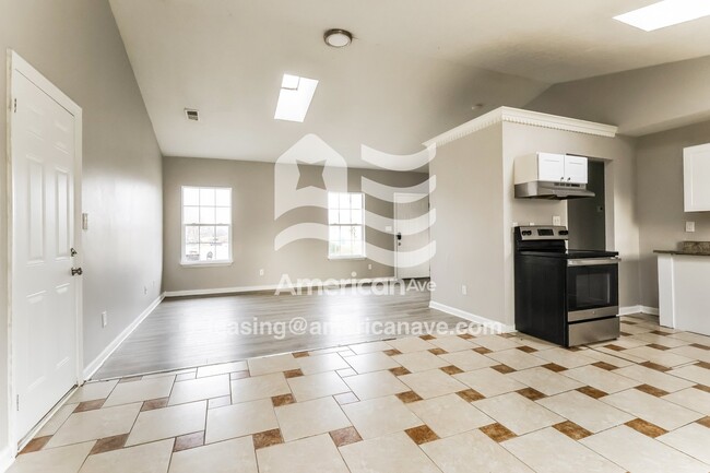 Photo - 4613 Beechbrook Rd
