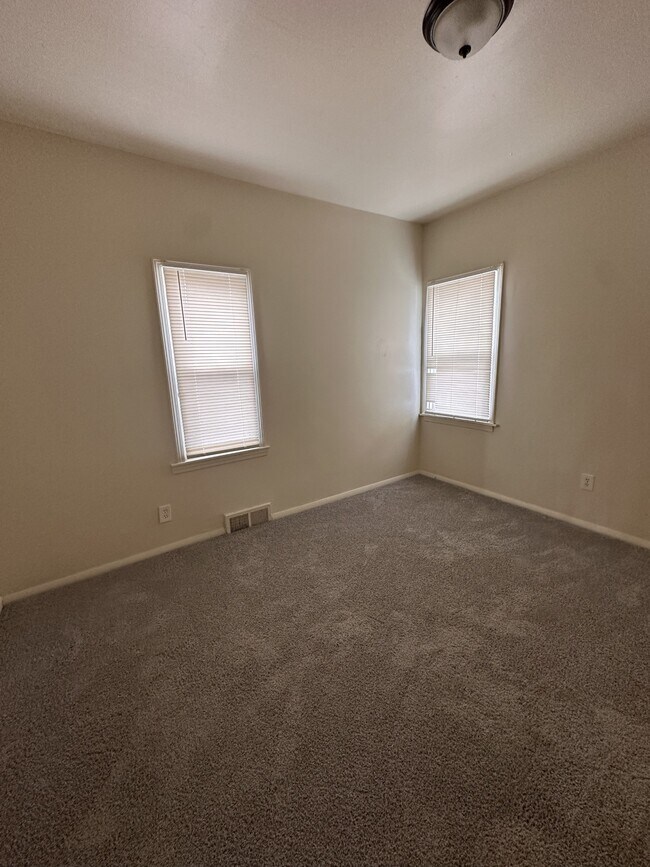 Photo - 19457 Evergreen Rd