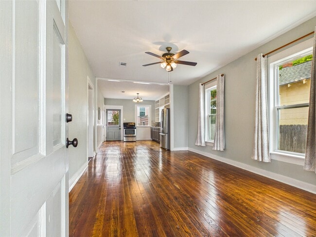 Photo - 3602 Ave S 1/2