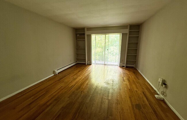 Photo - 3239 Bishop Street