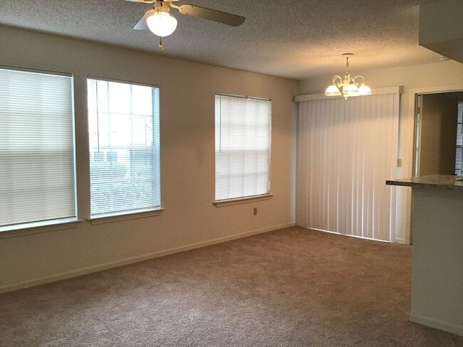 Photo - 1029 S Hiawassee Rd Unidad 2412