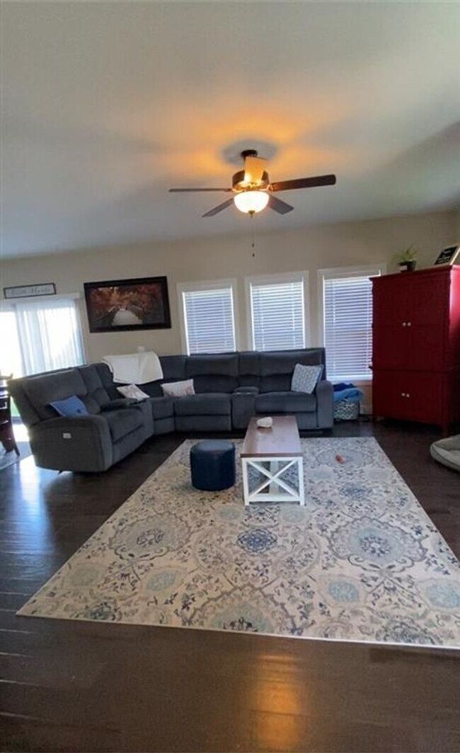 Photo - 1306 Mockingbird Ln Unit A