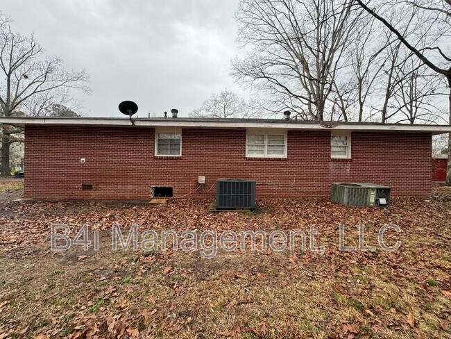 Photo - 416 Elliott Dr NW