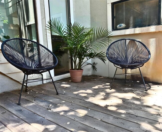 Building Photo - 2507 Quarry Rd Unit D