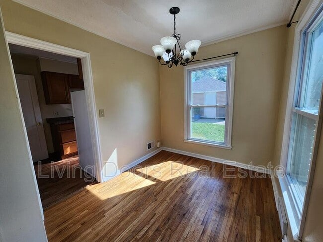 Photo - 312 S 47th St