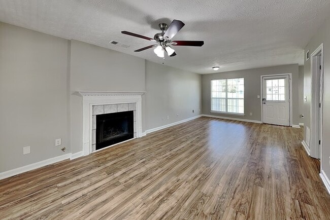 Photo - 5712 Hidden Brook Cir