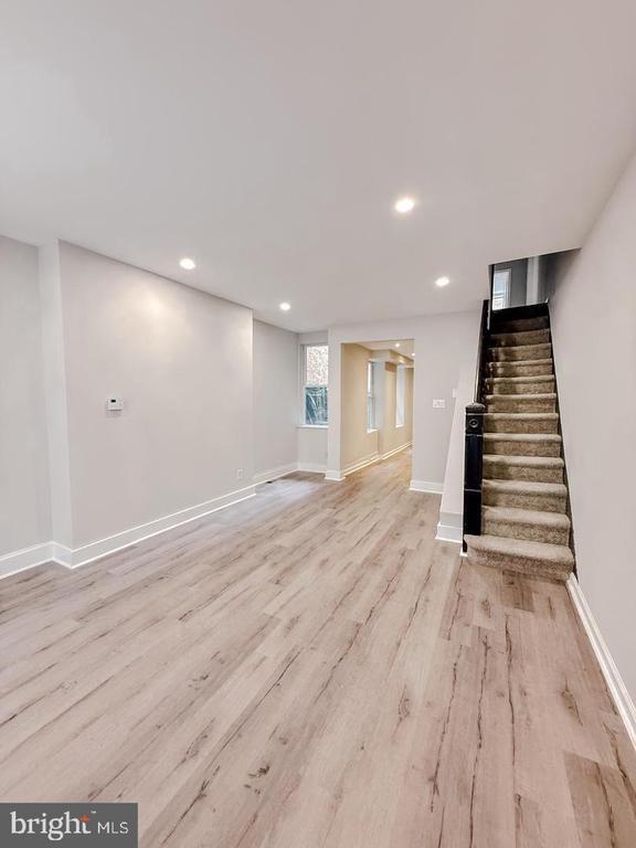 Photo - 738 N 38th St