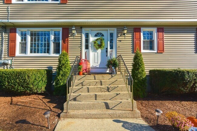 Photo - 110 Oswego St Unit 1