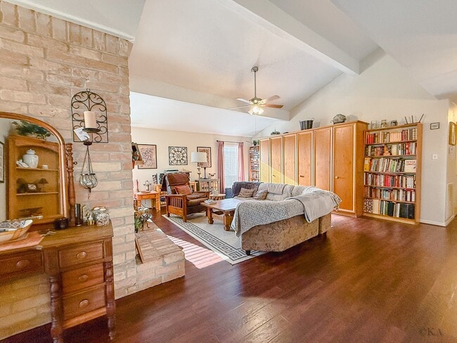 Photo - 3306 Hunterwood Dr