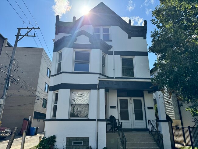 Building Photo - 2413 W Belden Ave Unit G Rental