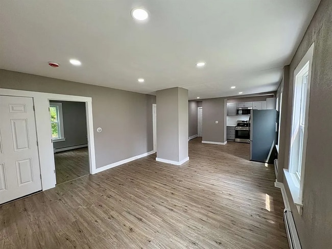 Building Photo - 37 Green Hill Pky Unit 1 Rental